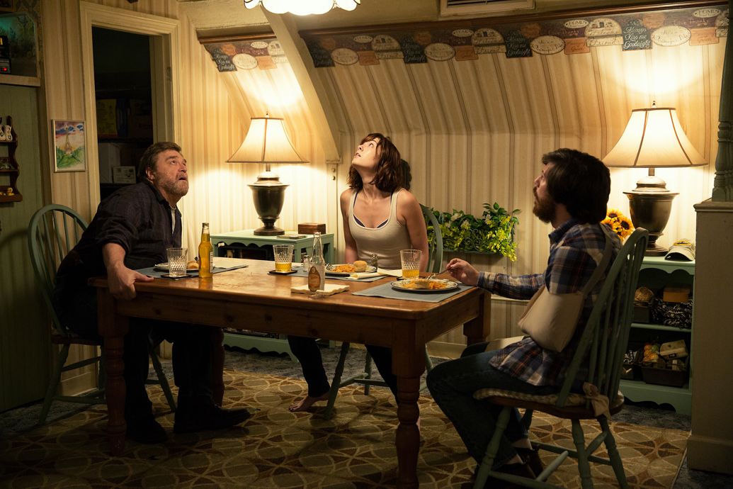 scope, stakes, scale, 10 Cloverfield Lane