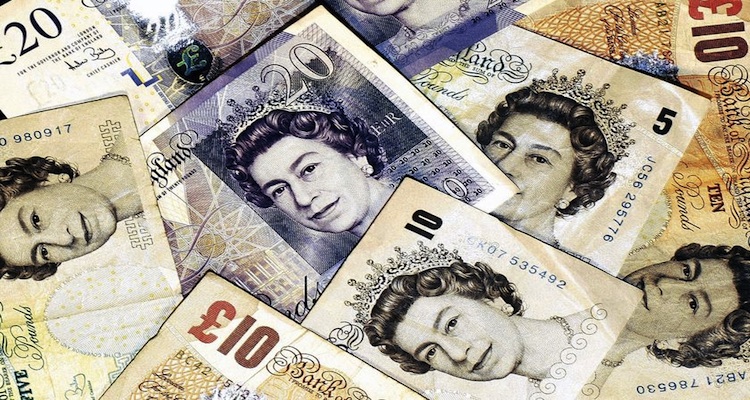 UK Screenwriters Earn - Money